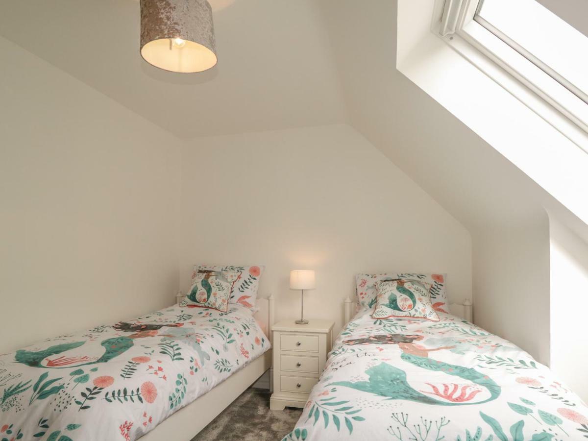 15 Waters Edge Villa Banff Bagian luar foto