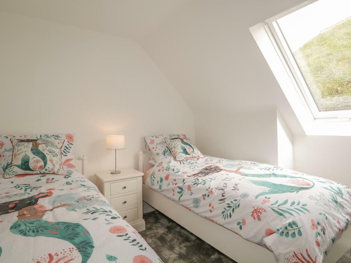 15 Waters Edge Villa Banff Bagian luar foto