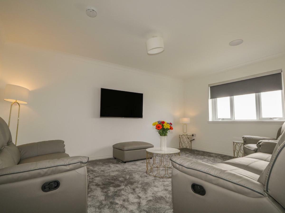 15 Waters Edge Villa Banff Bagian luar foto